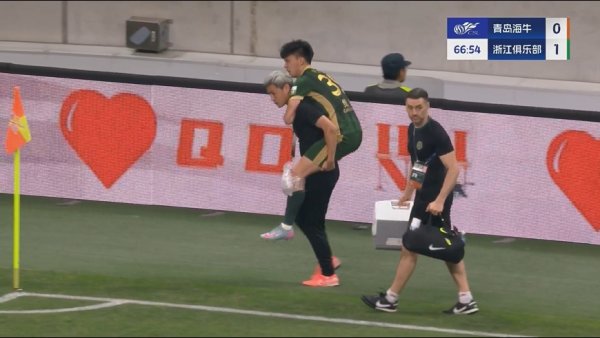 负伤  源于疲惫  ？王钰栋赛后告诉记者：确实有点累了