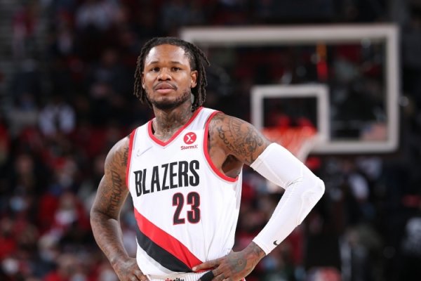 🤨前NBA球员本-麦克勒莫本周将因涉嫌强奸受审 考文顿出庭作