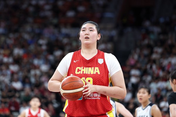 体坛周报：中国女篮的未来 无法仅靠张子宇一个人来撑持