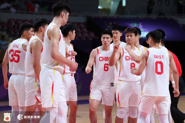 媒体人：中国男篮想拿奥运门票 需保持整体性和投射&更