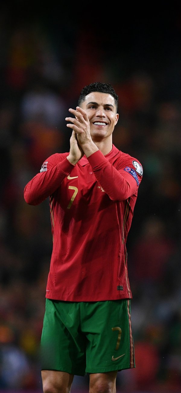 39球! 40岁仍能逆天改命, 并列世预赛历史射手王!