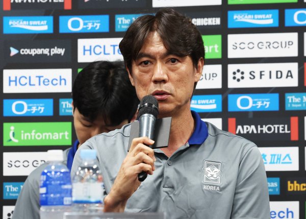 洪明甫: 绝平让人失望但吸取到了经验教训 孙兴慜这两场表现出