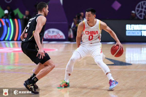 高诗岩：穿上国家队运动活动    服   是这辈子特别光荣的