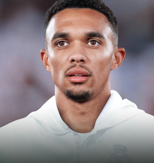 官方：皇马签下26岁右后场球员阿诺德 将随队参加世俱杯