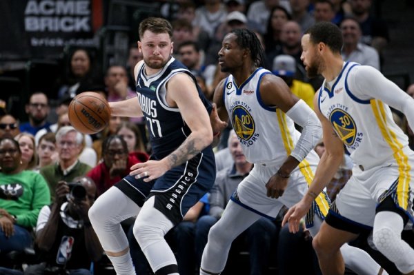 防卫  者角色！科尔：我们需要库明加 他能防东詹卡那种高大侧