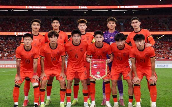 恭喜国足! 出线仅1天, 曝2大国脚被欧洲俱乐部看上, 最快