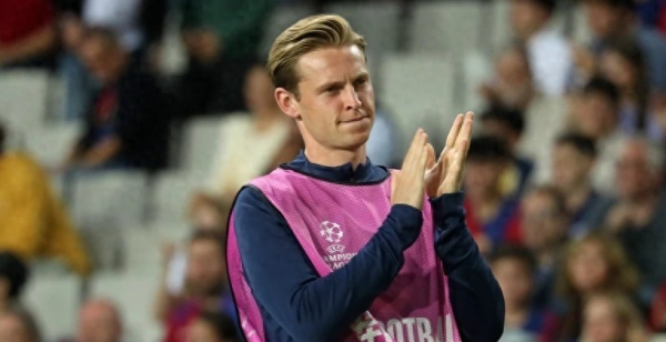 8个月与12人续约, 巴塞罗那重塑王朝, 幕后军师功不可没