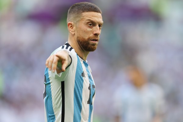 37岁戈麦斯谈被禁赛: 吸毒才禁赛半年, 我喝了儿子的药就禁