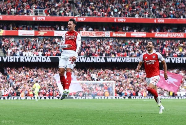 阿森纳3球大胜登顶! 三新援竞技状态  集体迸发  ! 阿尔