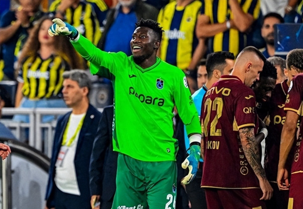 奥纳纳土超首秀8次抢救  当选最有价值球员, 脱魔迎来翻身表