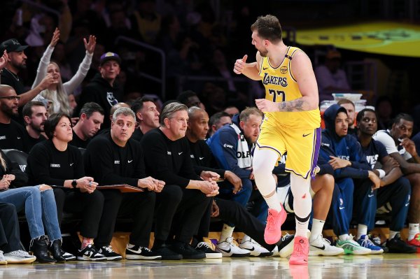 雷迪克：不担心东契奇负担太重 因为每场赛事  的情况都不一样