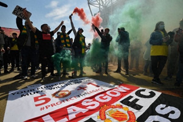 邮报: 曼联球迷计划联合俱乐部各球迷团体, 团结对峙  俱乐